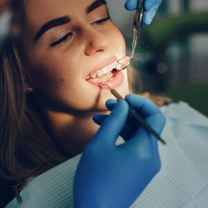 ¡Sonrisa perfecta! Instalación de Brackets y más